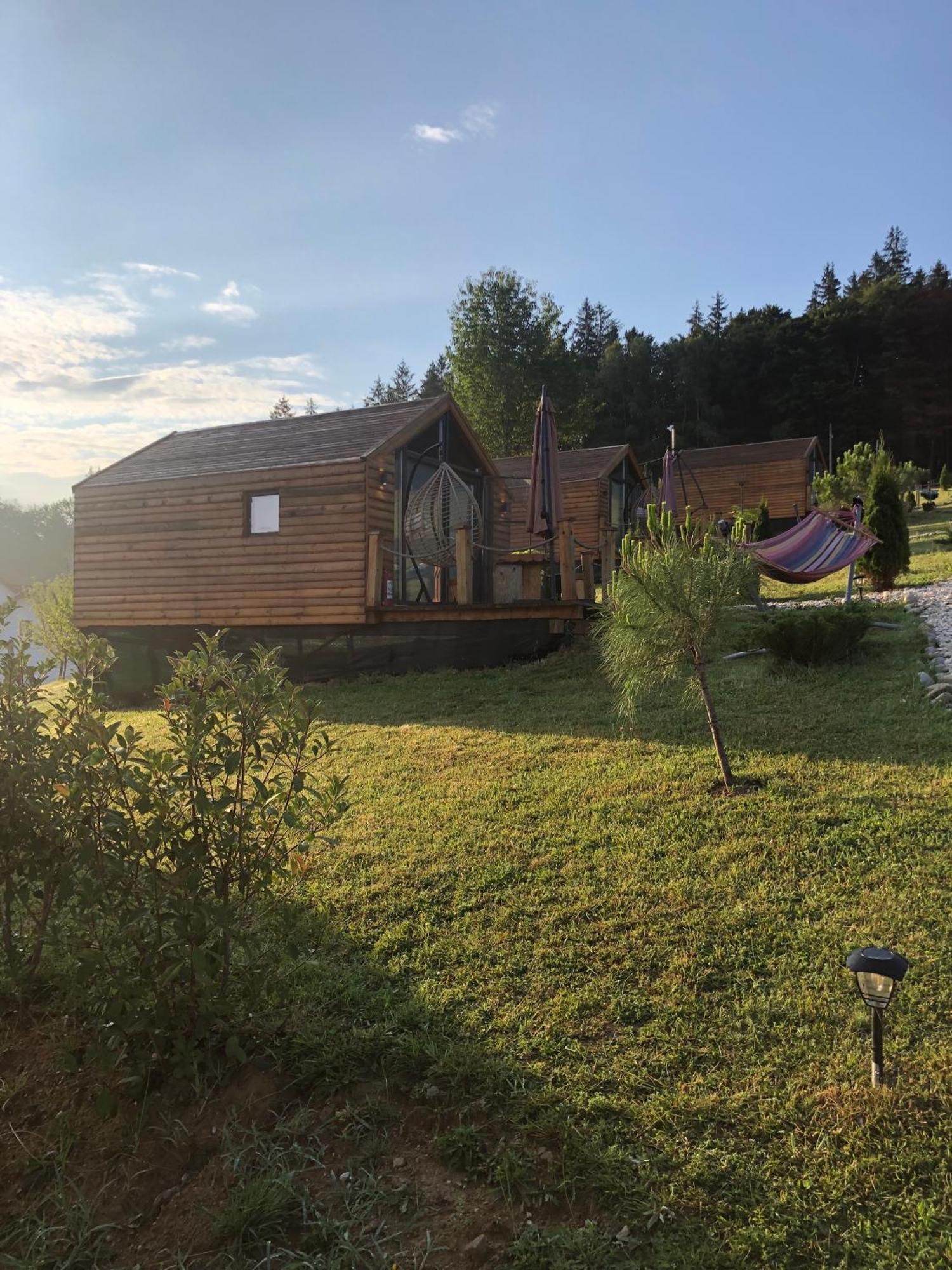 My Little Village Poiana Mărului Extérieur photo